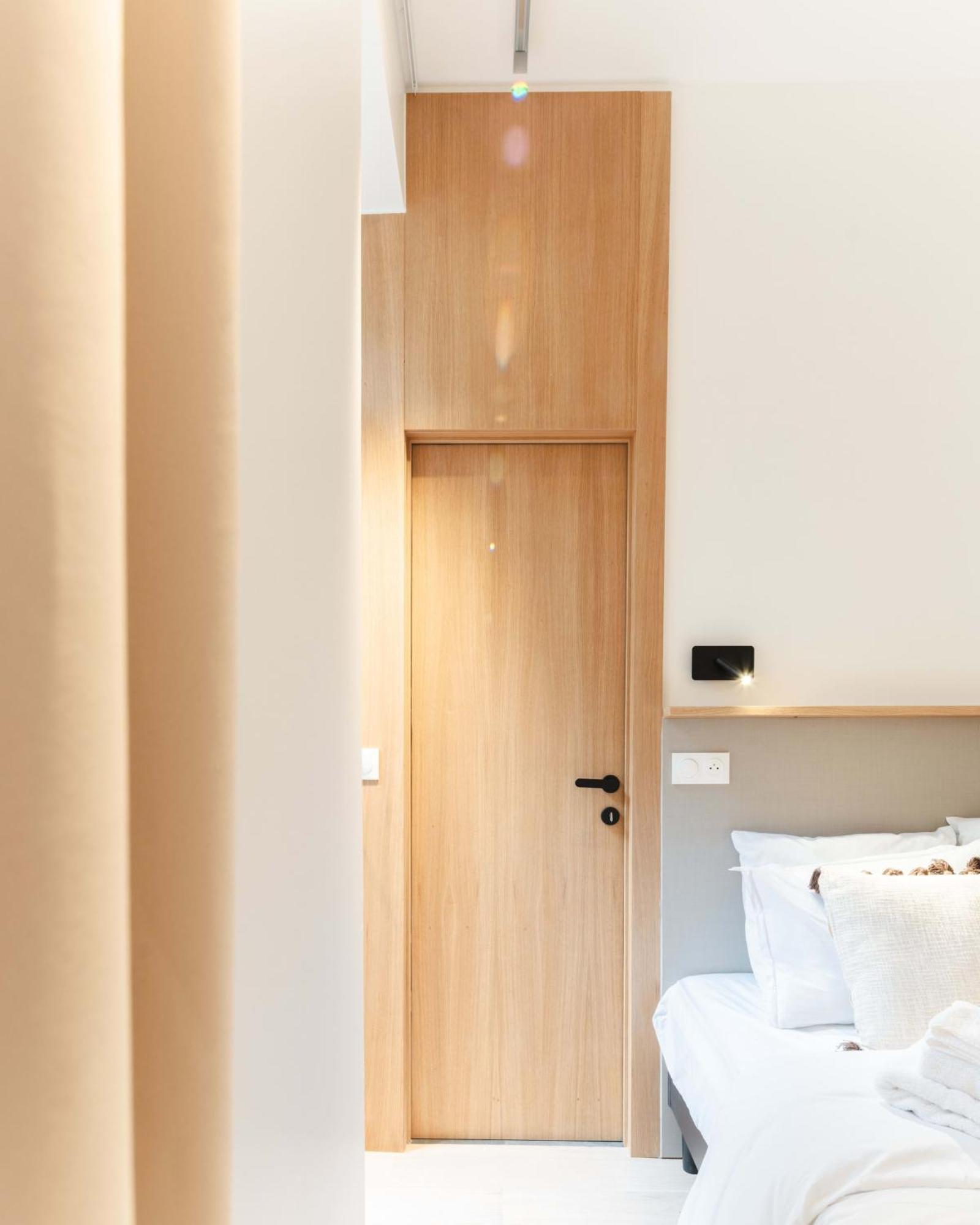 Center Of With Terrace By Prestige Appartement Parijs