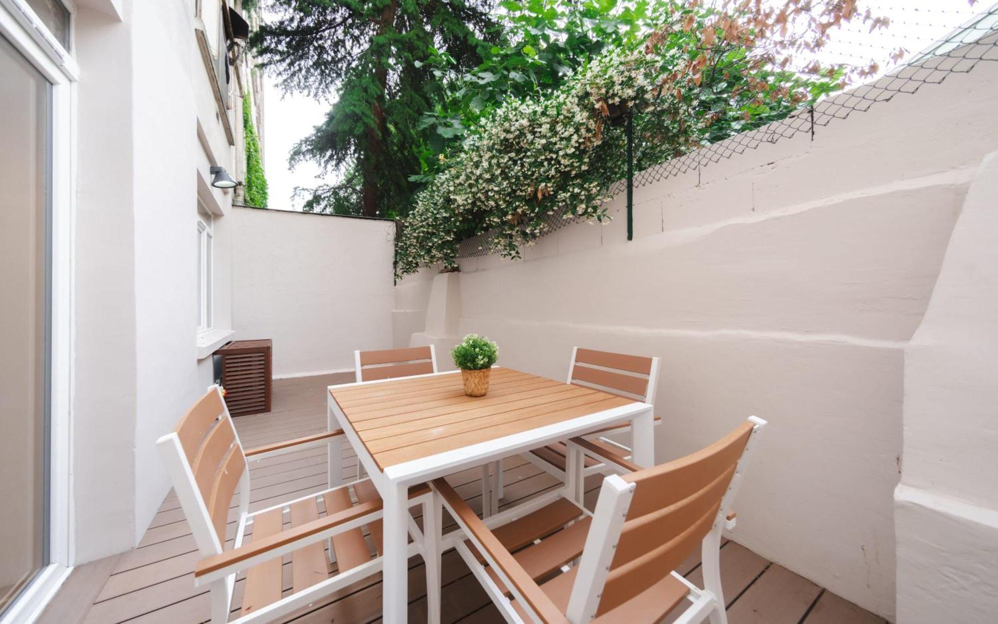 Appartement Center Of With Terrace By Prestige *